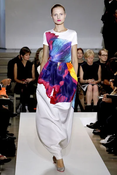 Look 18